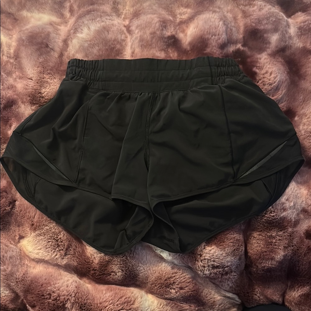 Hotty Hot Low-Rise Lined Short 2.5": Size-6